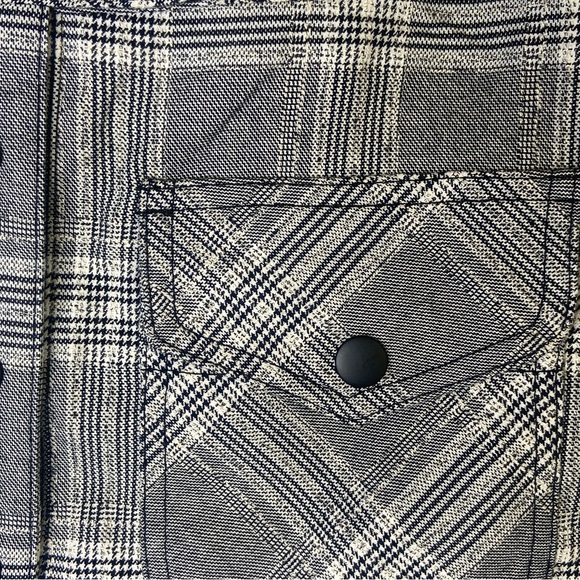 Urban outfitters gray plaid snap front mini skirt EUC SZ large school girl - Picture 2 of 8